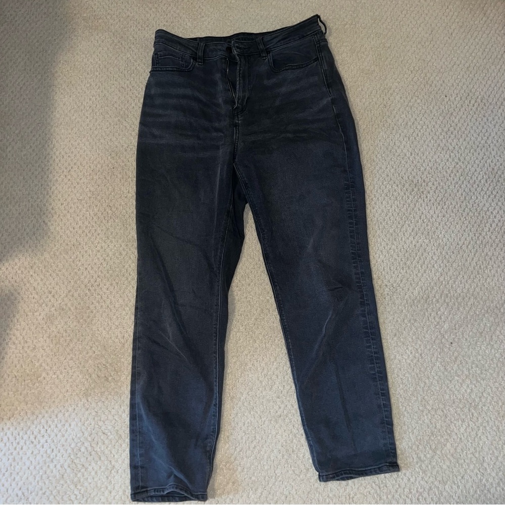 AMERICAN EAGLE STRETCH MOM JEAN